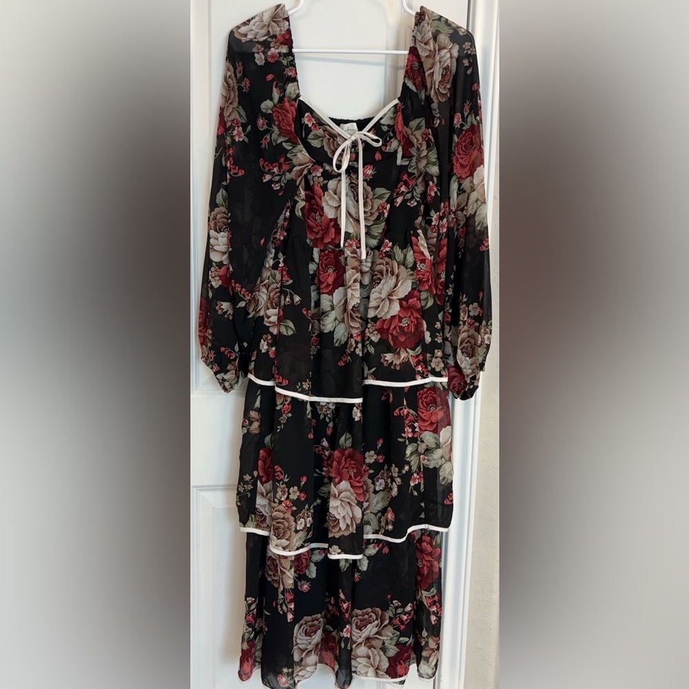 Floral Tiered Long Sleeve Midi Dress